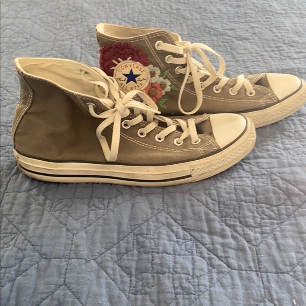 Hand Embroidered Converse Grey Size 11 - Picture 4 of 6